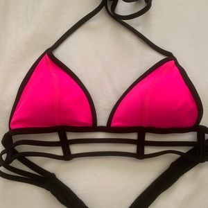 NWOT Victoria’s Secret Strappy Triangle Top